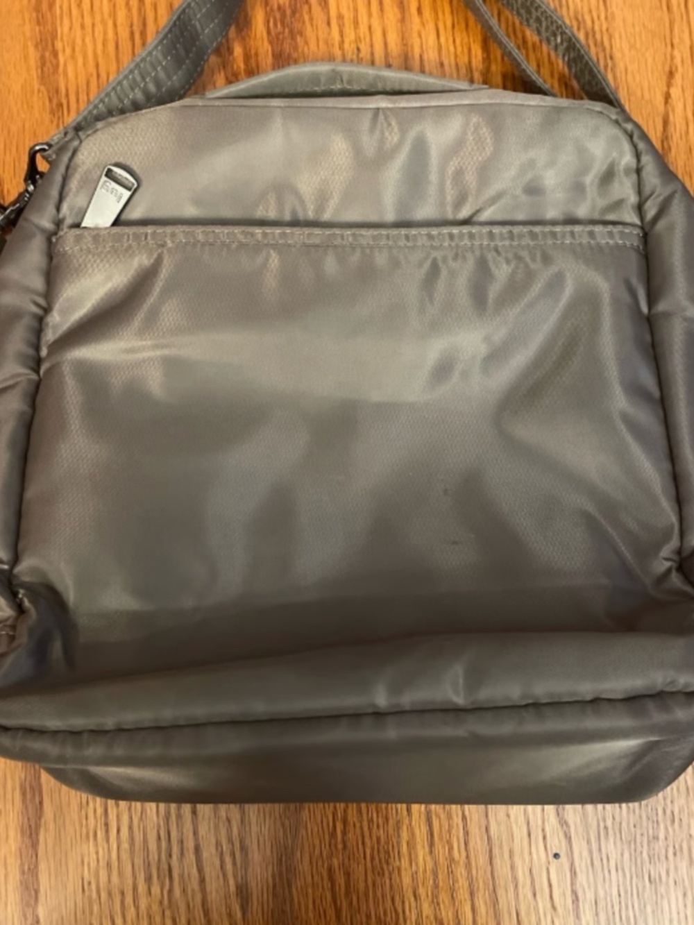 Lug Ranger Crossbody - Picture 4 of 8